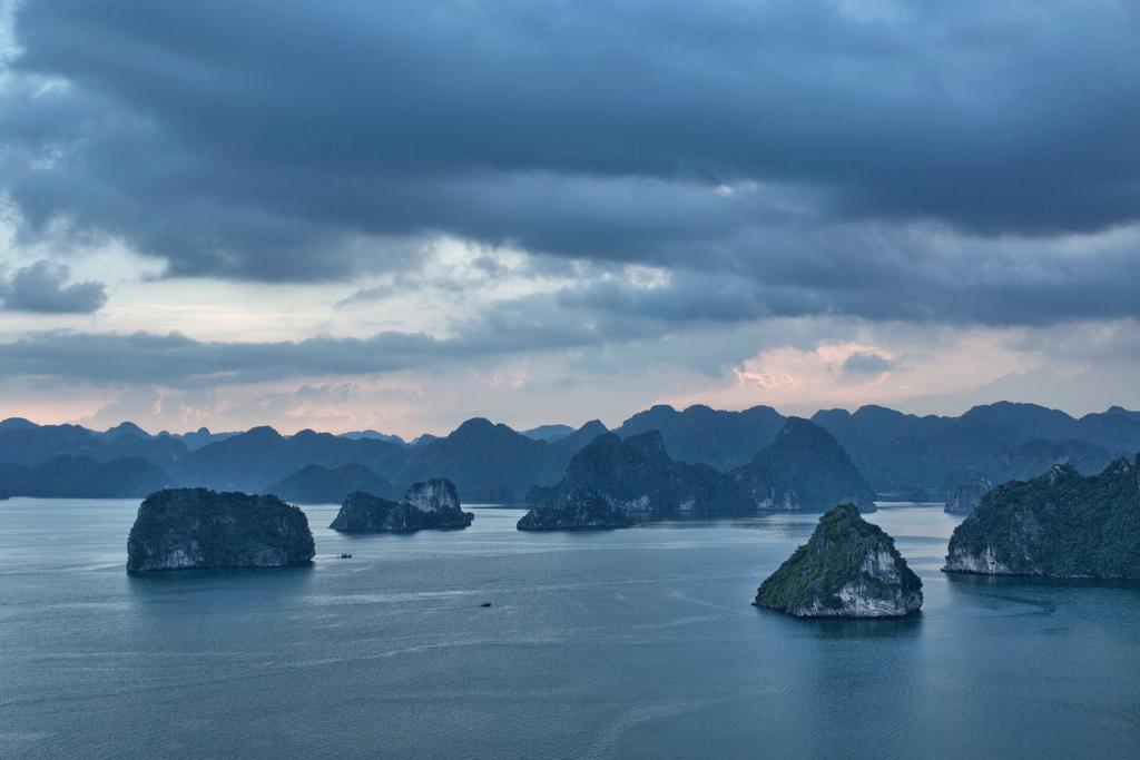 Secret Halong Cruise Hotel Ha Long Exterior foto
