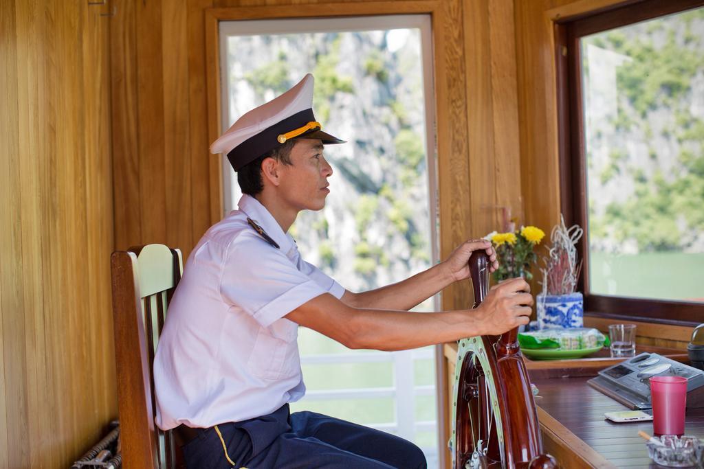 Secret Halong Cruise Hotel Ha Long Exterior foto