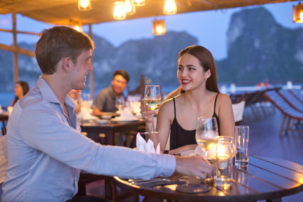 Secret Halong Cruise Hotel Ha Long Exterior foto