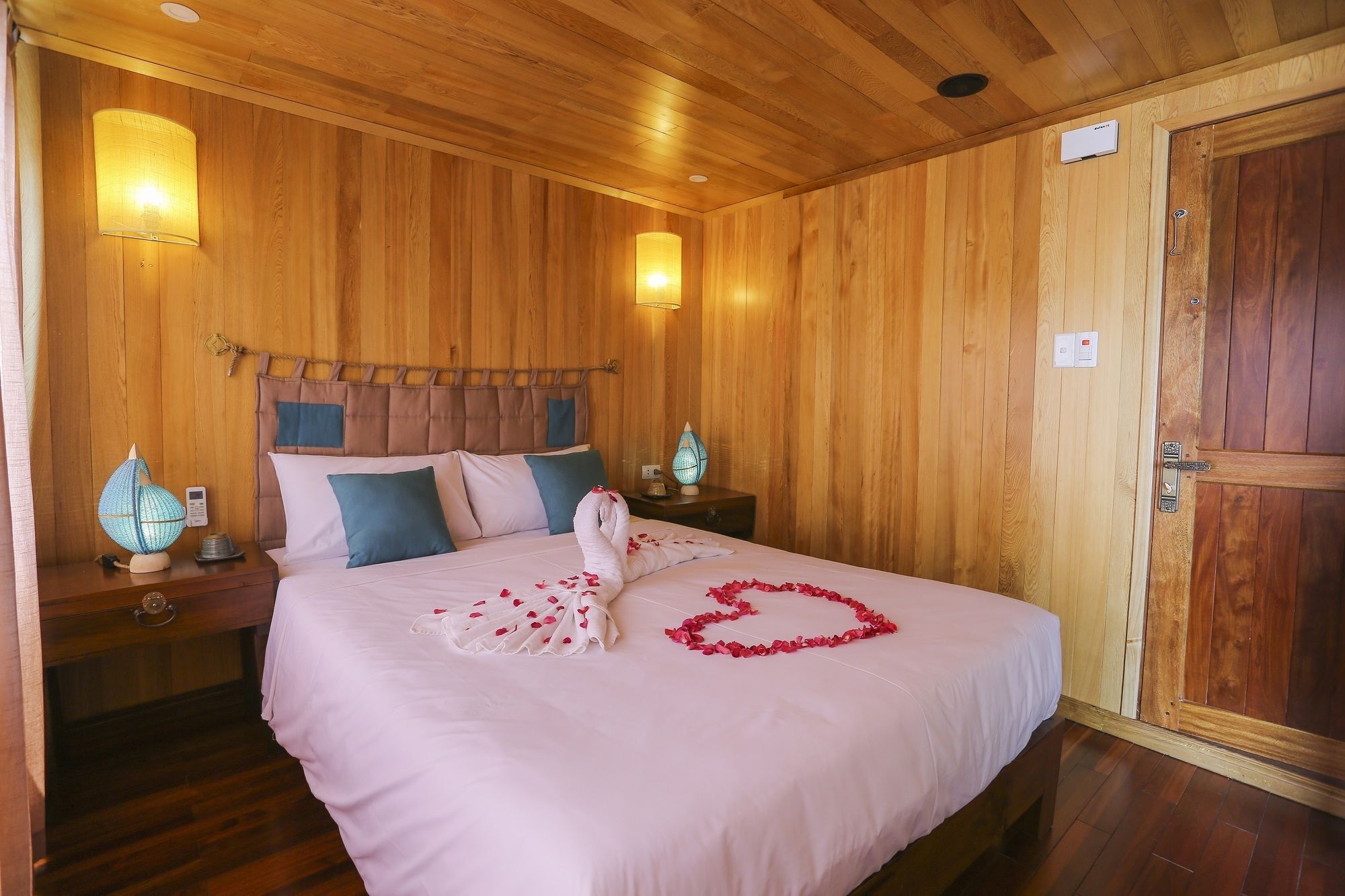 Secret Halong Cruise Hotel Ha Long Exterior foto