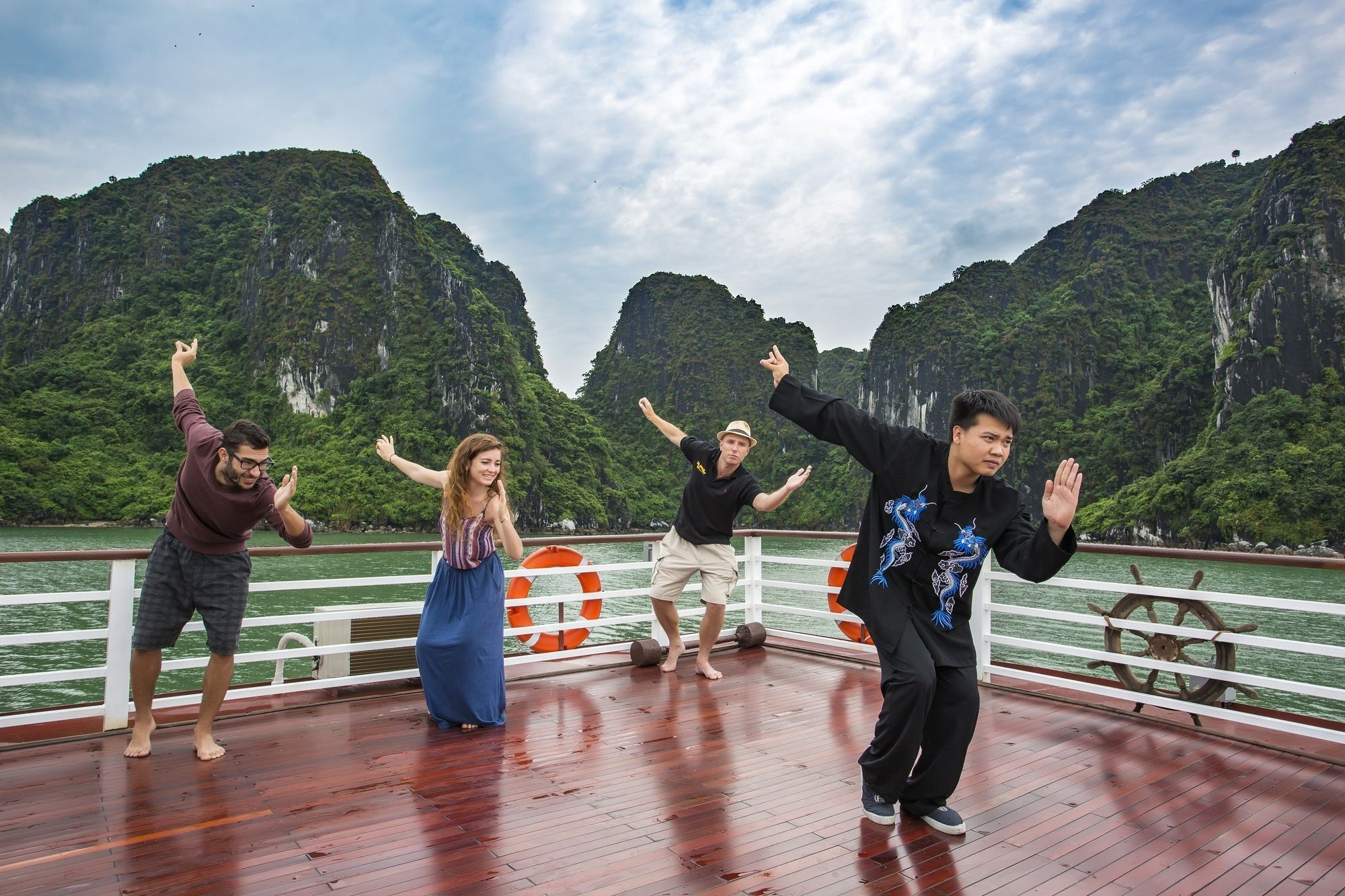 Secret Halong Cruise Hotel Ha Long Exterior foto